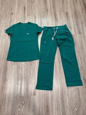 Figs Teal V-Neck Scrub Top with Chest Pocket